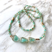 Load image into Gallery viewer, KOI SHORTIE: Seafoam short beaded wristlace