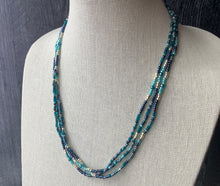 Load image into Gallery viewer, TURQUOISE AND NAVY beaded wristlace