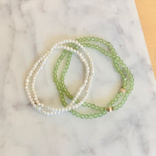 Load image into Gallery viewer, PERIDOT single-strand gemstone bracelet