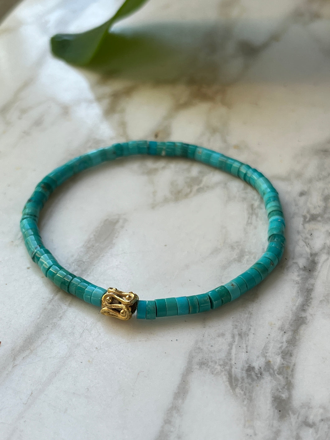 GENUINE TURQUOISE gemstone single-strand bracelet with gold-plated bead