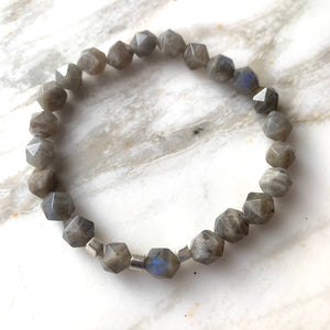LABRADORITE star-cut gemstone single-strand bracelet