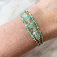 Load image into Gallery viewer, KOI SHORTIE: Seafoam short beaded wristlace