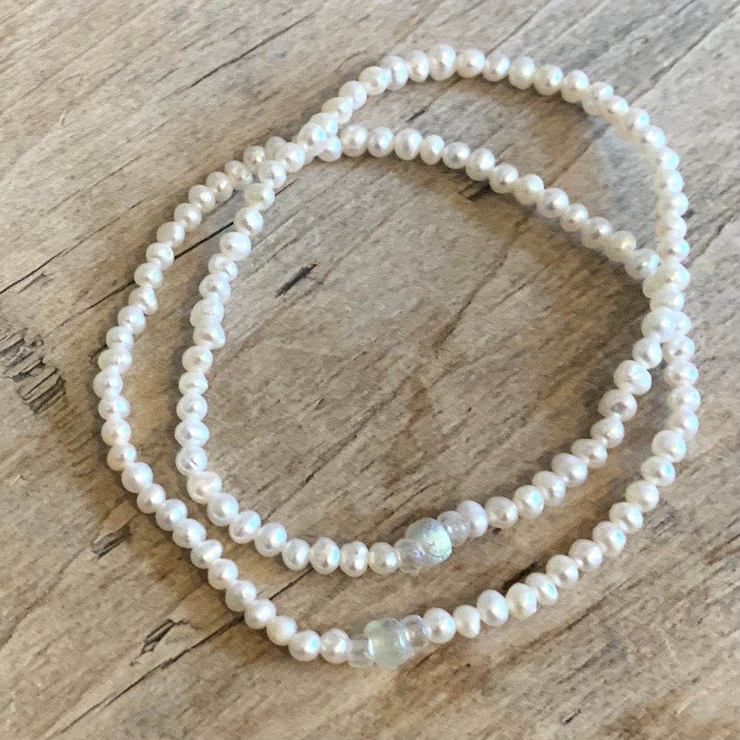 PEARL gemstone single-strand bracelet