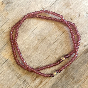 GARNET gemstone single-strand bracelet